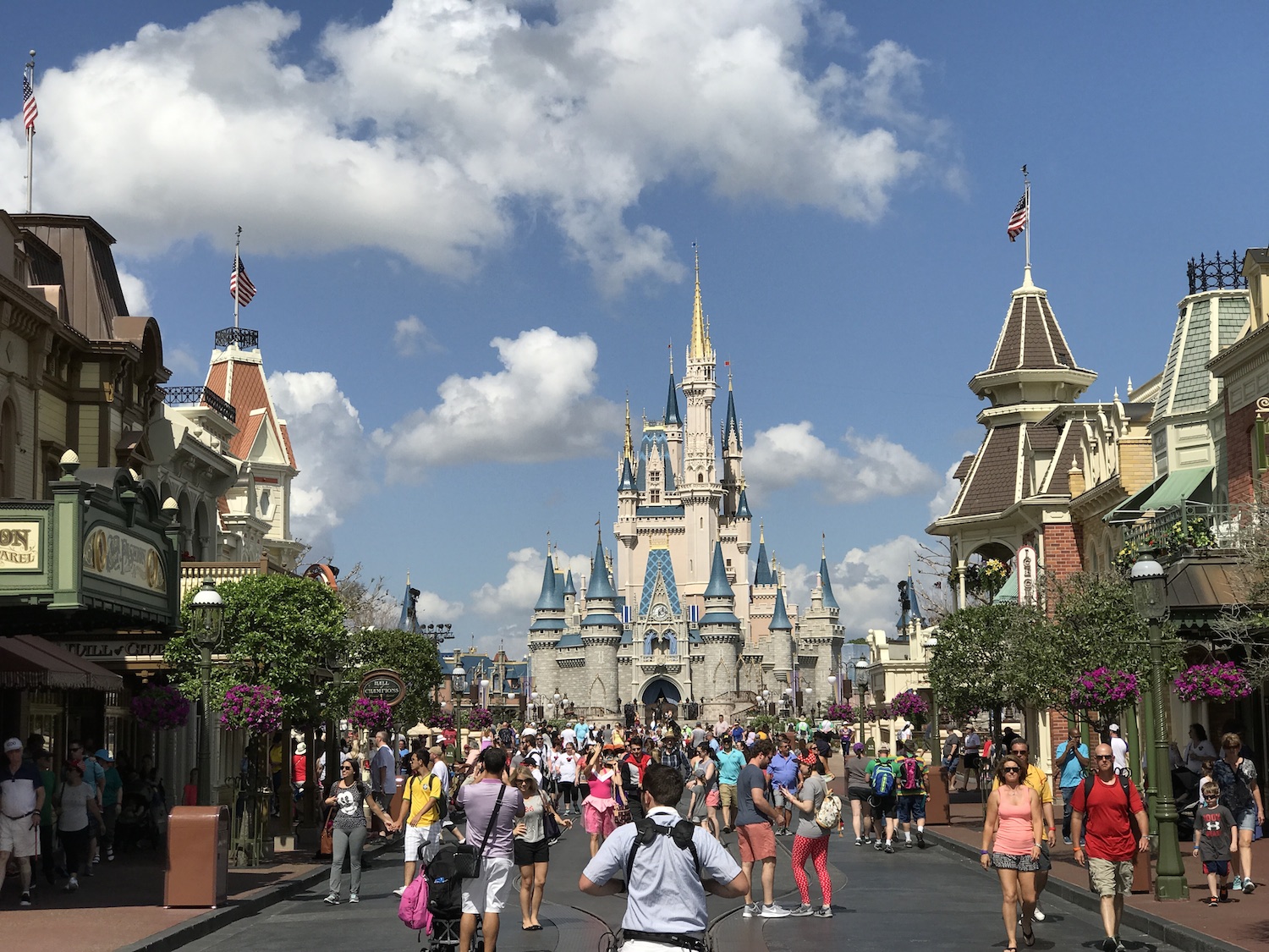 Walt Disney World To Change Security Checkpoints At The Magic Kingdom ...